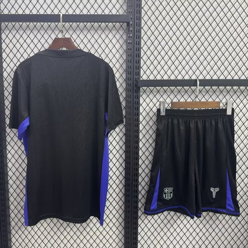 25/26 Barcelona Black Special Kids Set