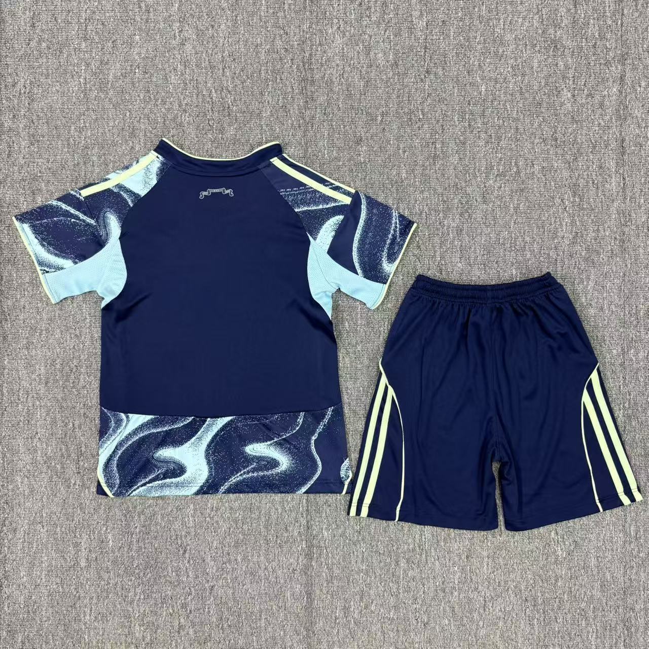 25/26 Ajax Away Kids Set