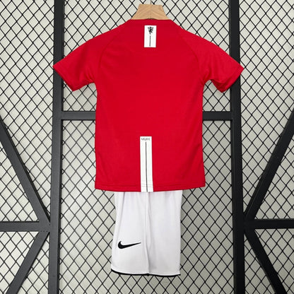 1998-1999 Manchester United Retro Kids Set