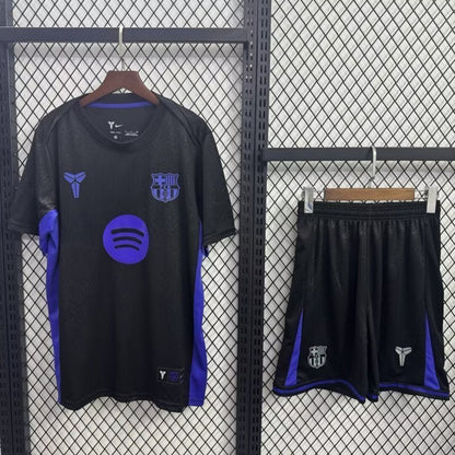25/26 Barcelona Black Special Kids Set