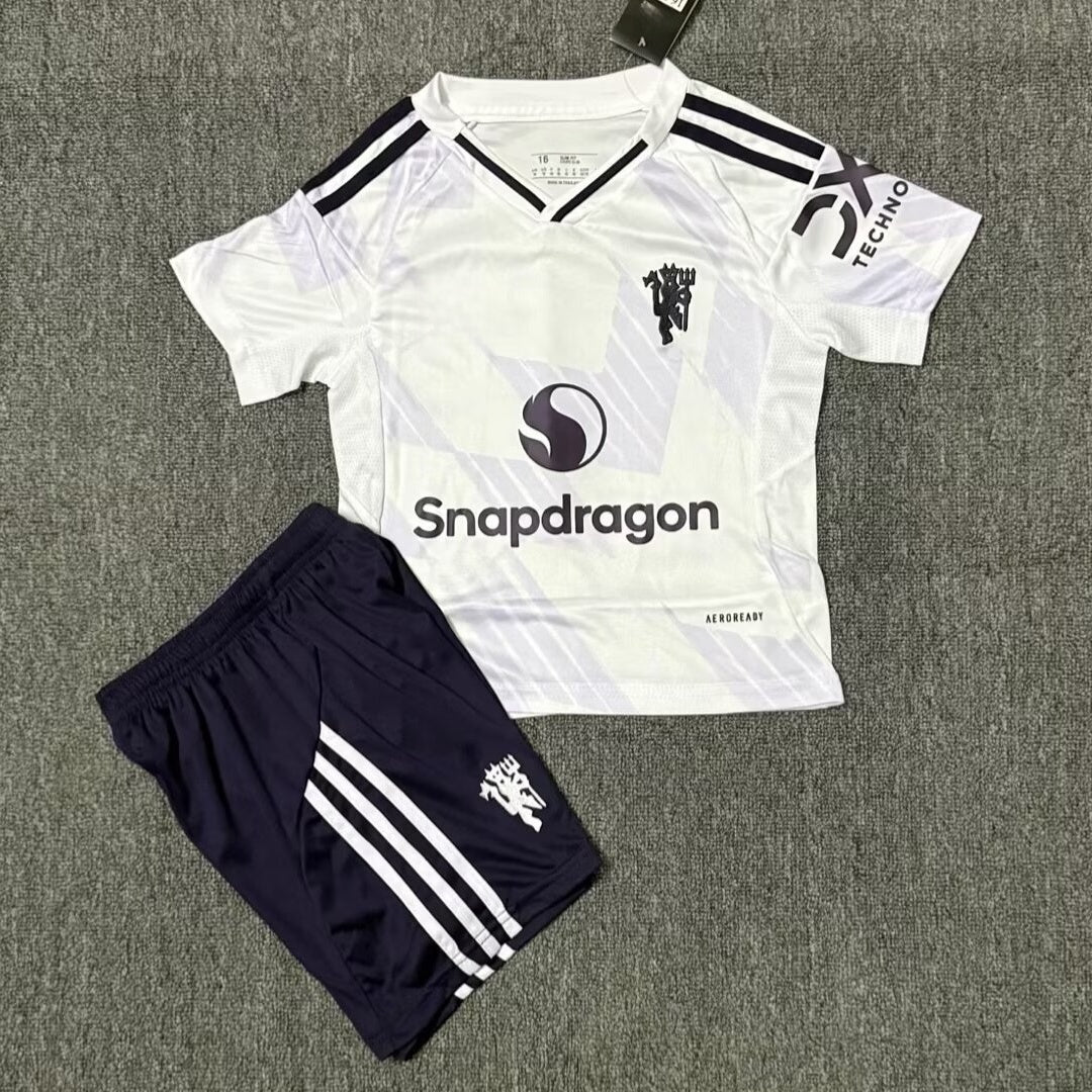 25/26 Manchester United Away Kids Set