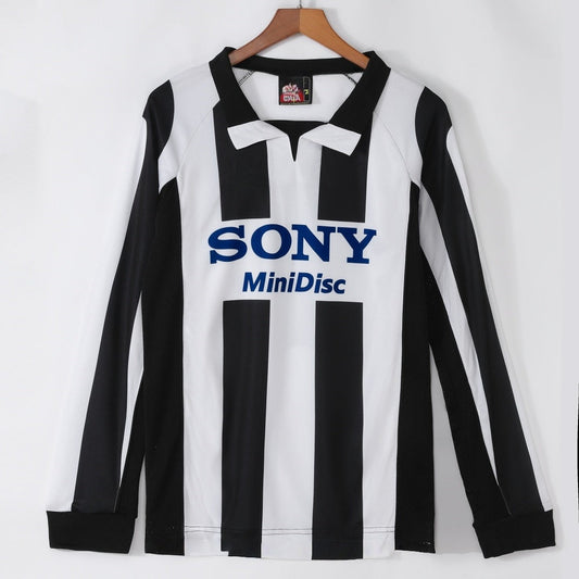 1997-1998 Juventus Home Retro Long Sleeve Jersey