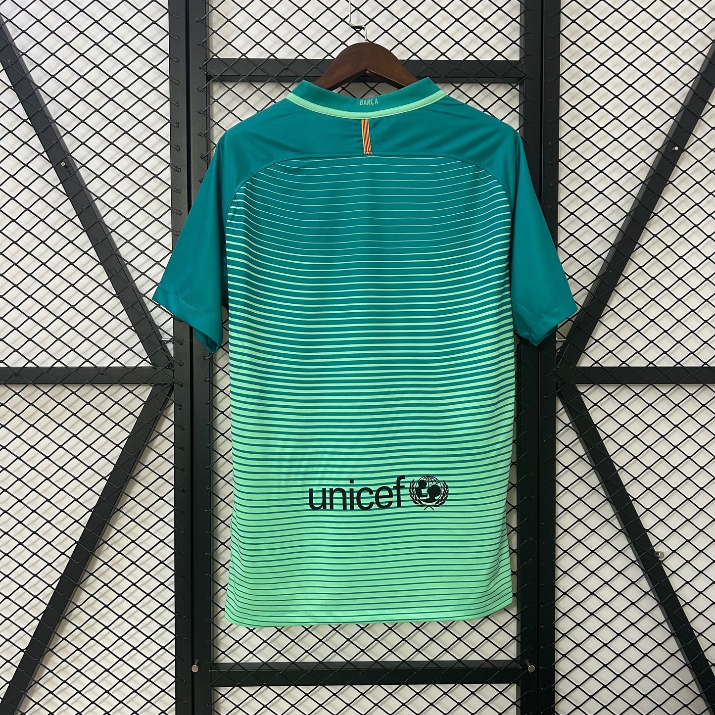 16/17 Barcelona Retro Third Jersey