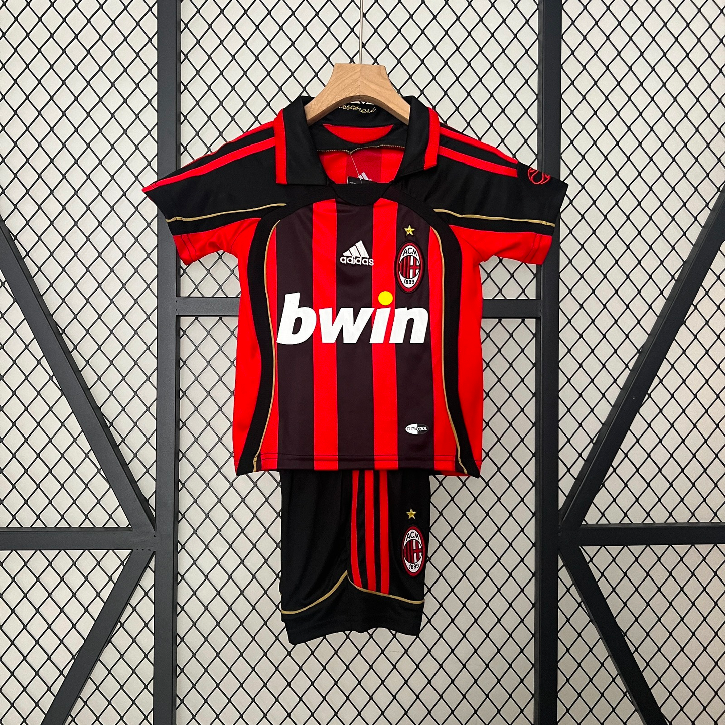 24/25 AC Milan Retro Kids Set